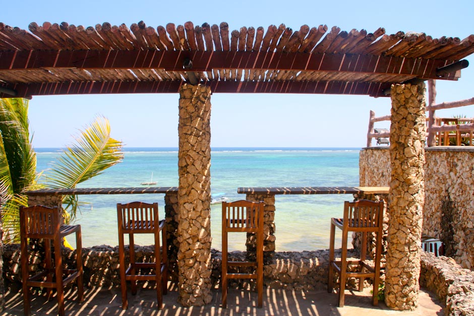 Bar im Bahari Beach Resort